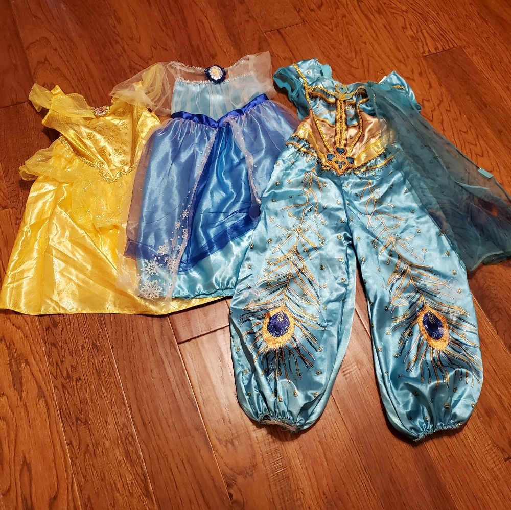 Dress up clothes